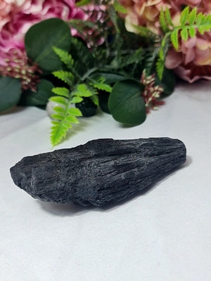 Black tourmaline (schorl) specemin