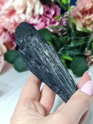 Black tourmaline (schorl) specemin