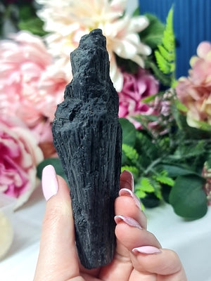 Black tourmaline (schorl) specemin