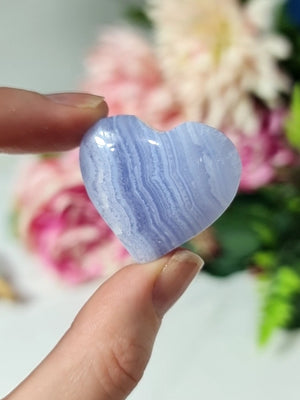 Blue lace agate heart carving O27