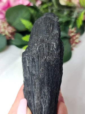 Black tourmaline (schorl) specemin