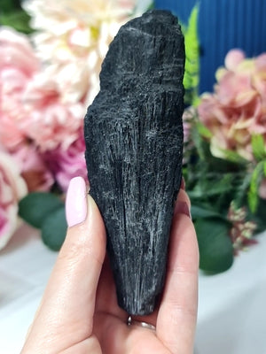 Black tourmaline (schorl) specemin